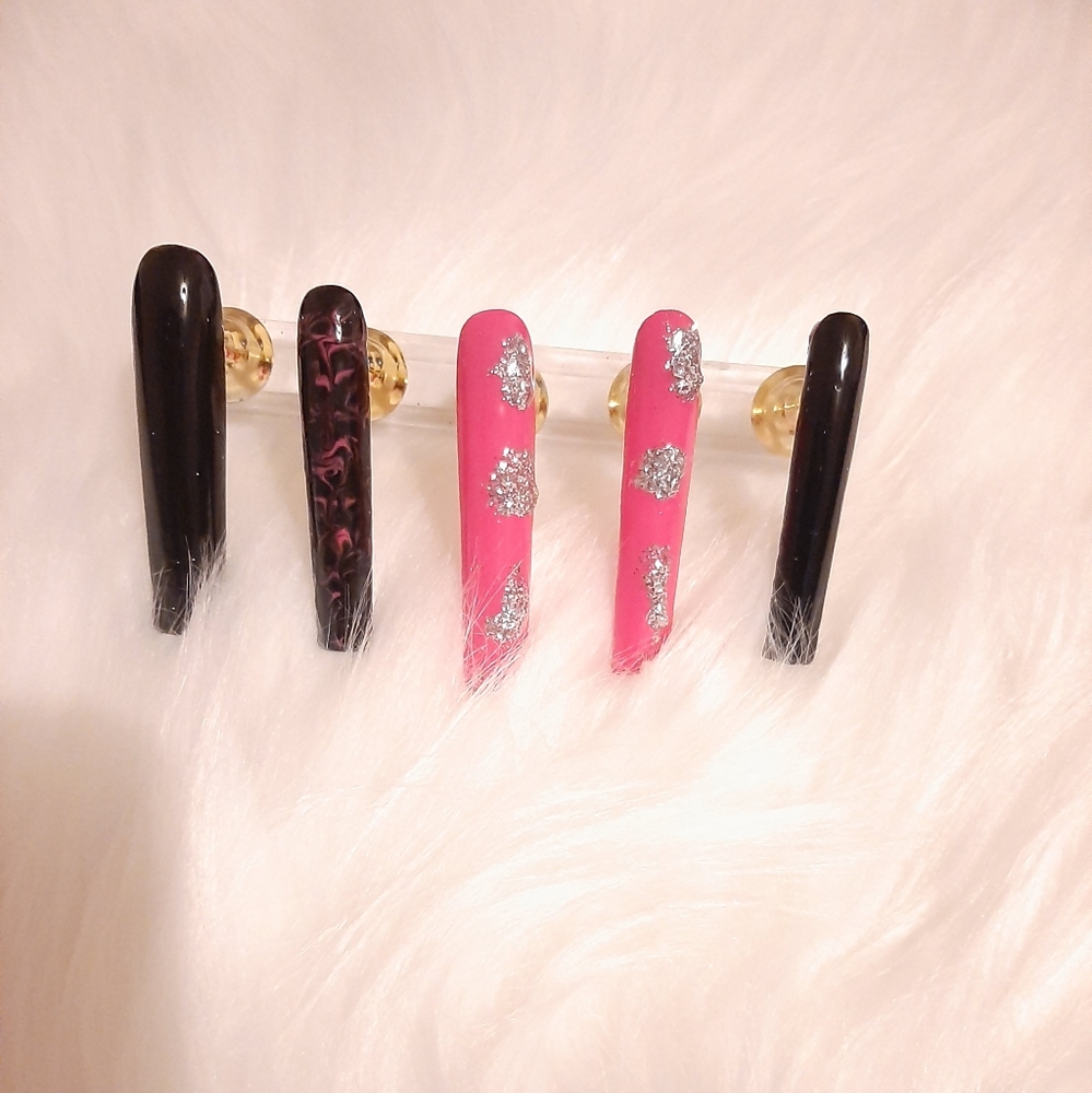 Gel polish press on nails 💅🏿